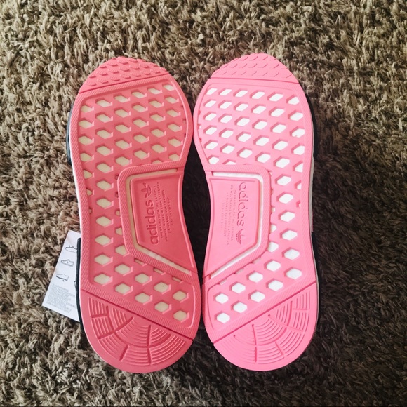 🌸NOT FOR SALE🌸NIB Adidas NMD R1💖Open to offers! - Picture 7 of 8